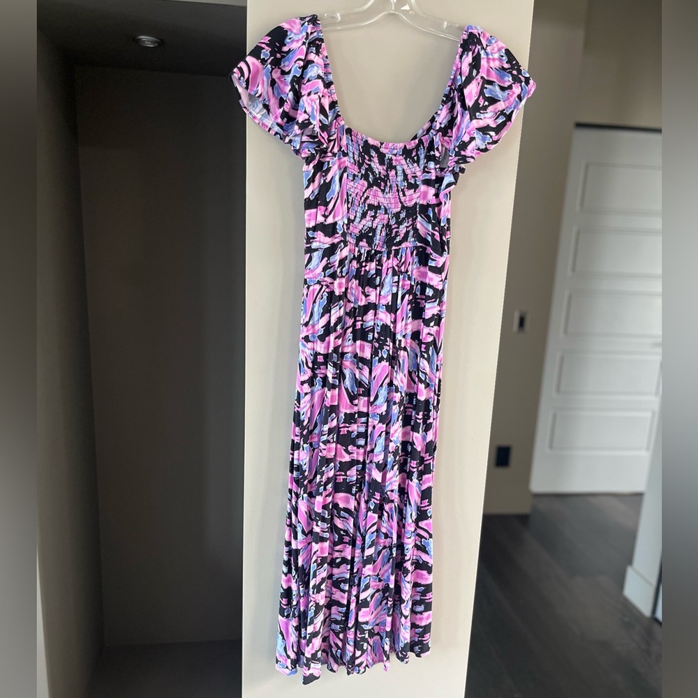 Sofia by Sofia Vergara Pink and Black Midi Dress - Picture 4 of 9